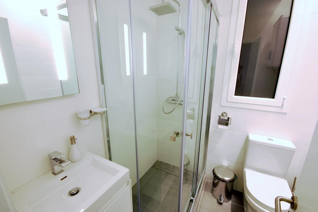 Gran Via Sdb Apartman Barcelona Kültér fotó