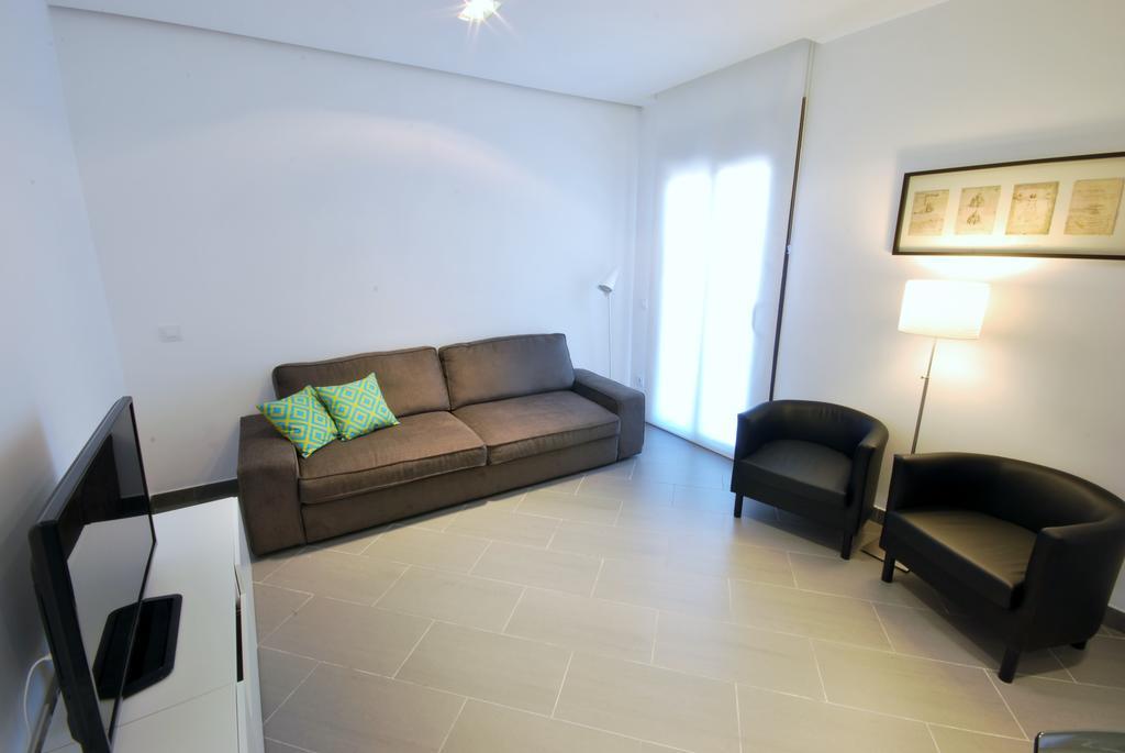 Gran Via Sdb Apartman Barcelona Kültér fotó
