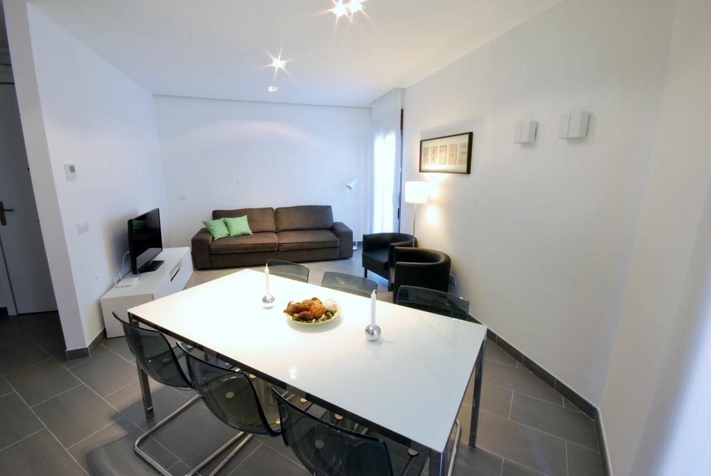 Gran Via Sdb Apartman Barcelona Kültér fotó