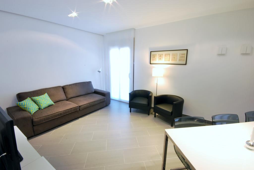 Gran Via Sdb Apartman Barcelona Kültér fotó