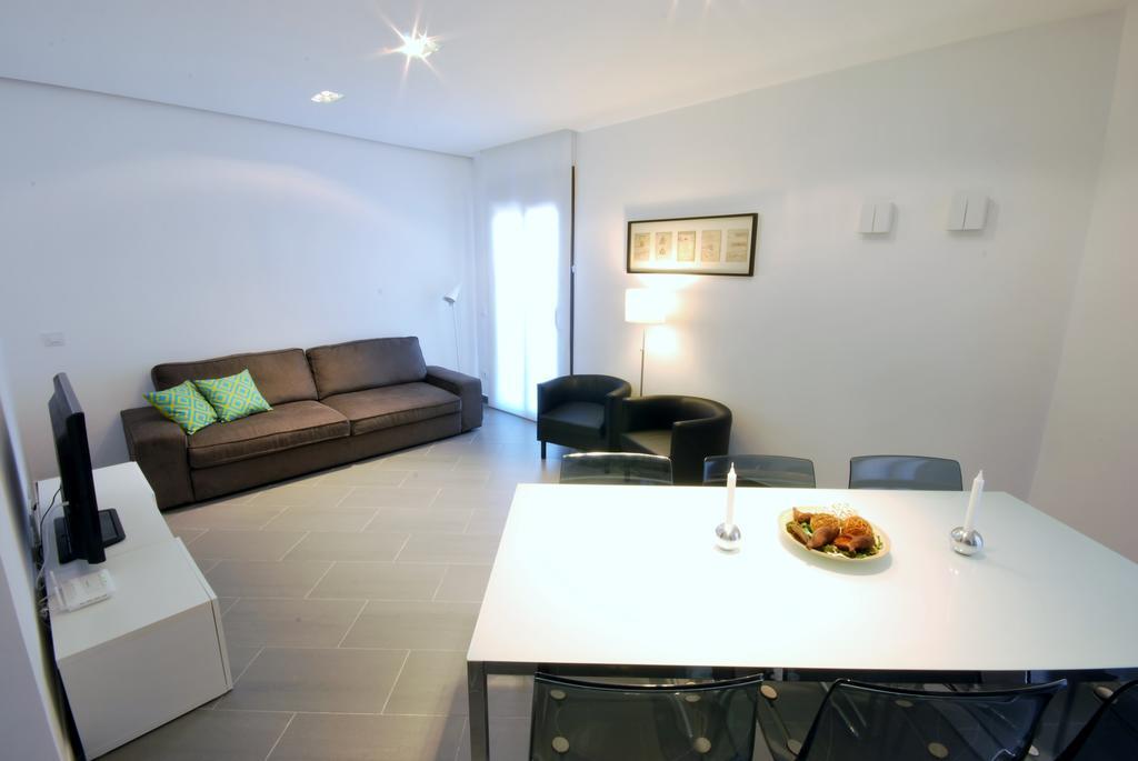 Gran Via Sdb Apartman Barcelona Kültér fotó